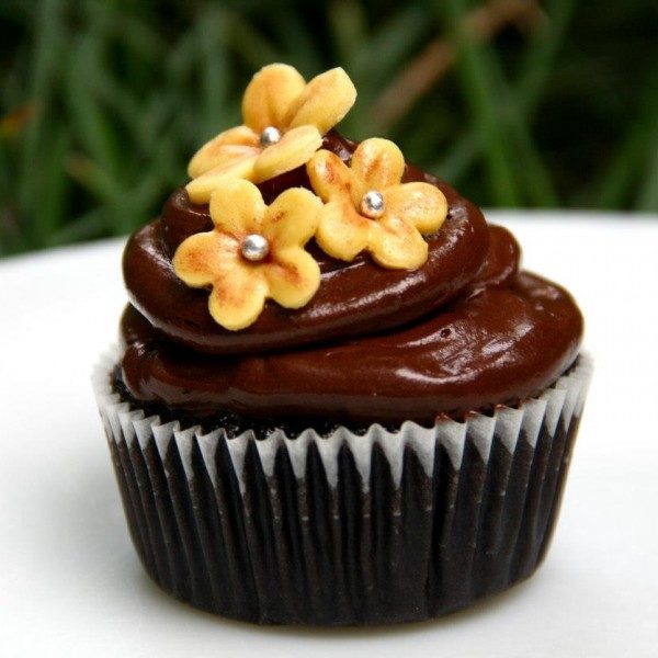 Chocolate Cupcakes (Set of 12) Chocolate Cupcakes (Set of 12)