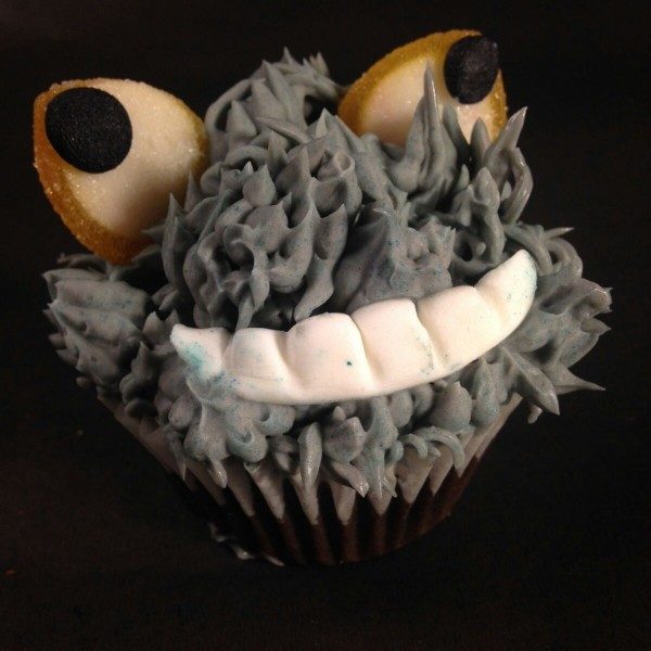 A cupcake on Elm Street (Set of 12) A cupcake on Elm Street (Set of 12)