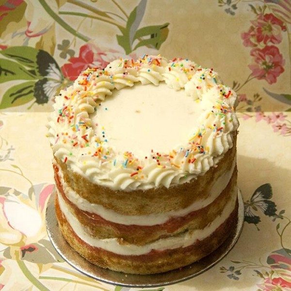 Strawberry Naked Cake Strawberry Naked Cake